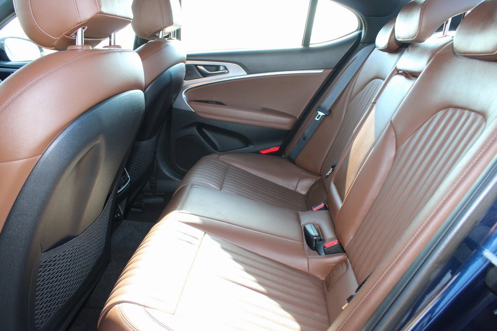 Used 2021 Genesis G70 3.3T image 32