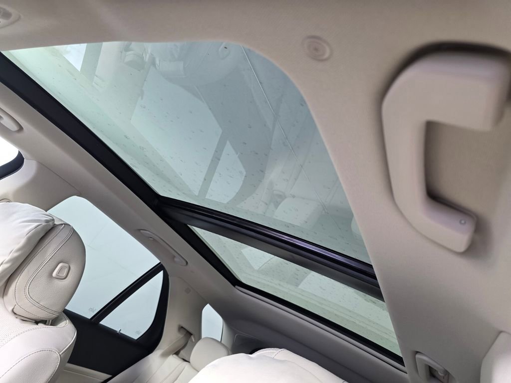 New 2026 Mercedes-Benz GLE 580 4MATIC image 9