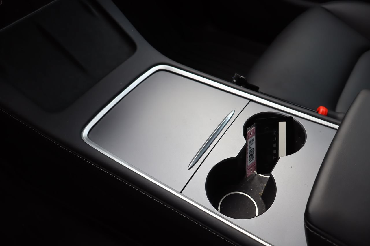 Used 2025 Tesla Model Y Long Range RWD image 20