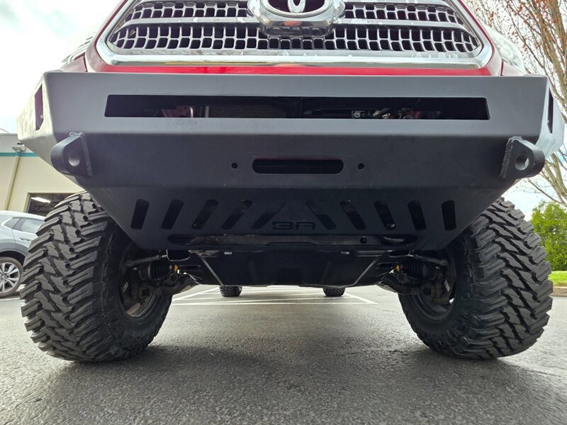 Used 2016 Toyota Tacoma TRD Off-Road w/ Premium & Technology Package AWD/4WD image 22