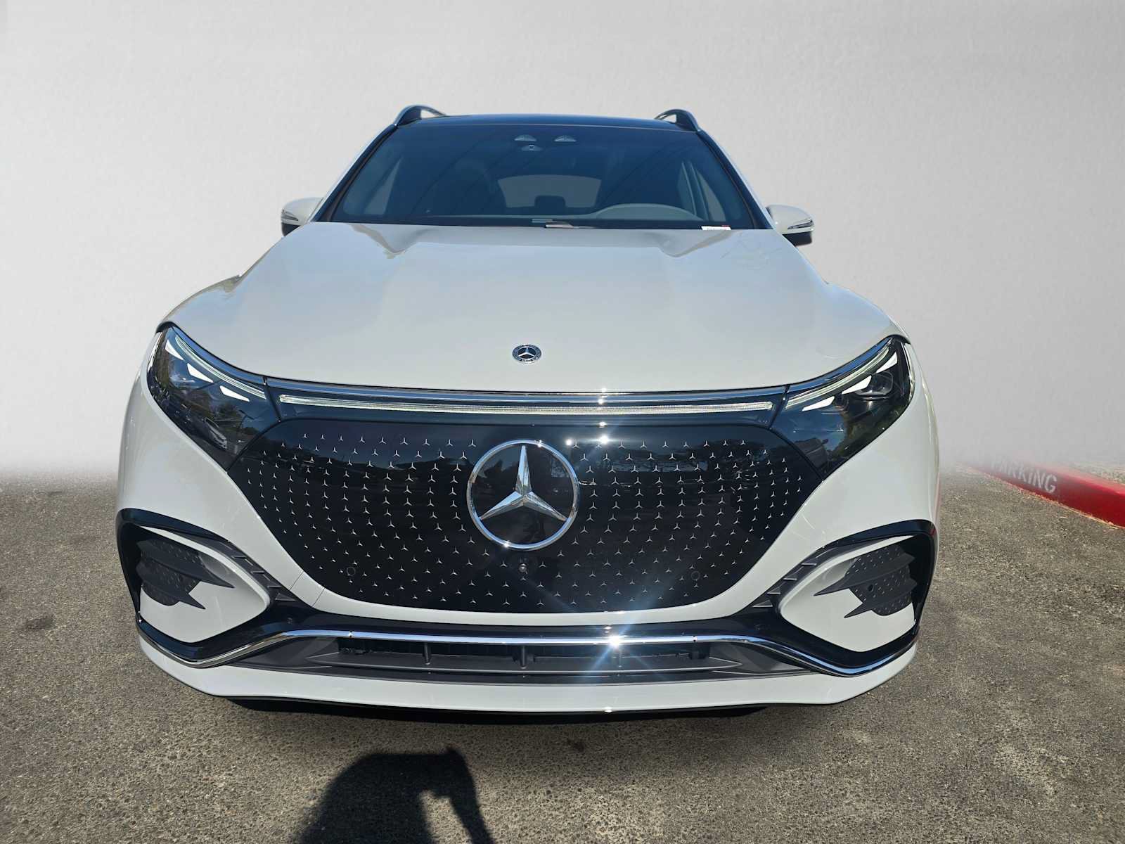 New 2027 Mercedes-Benz EQS 400 4MATIC SUV image 8