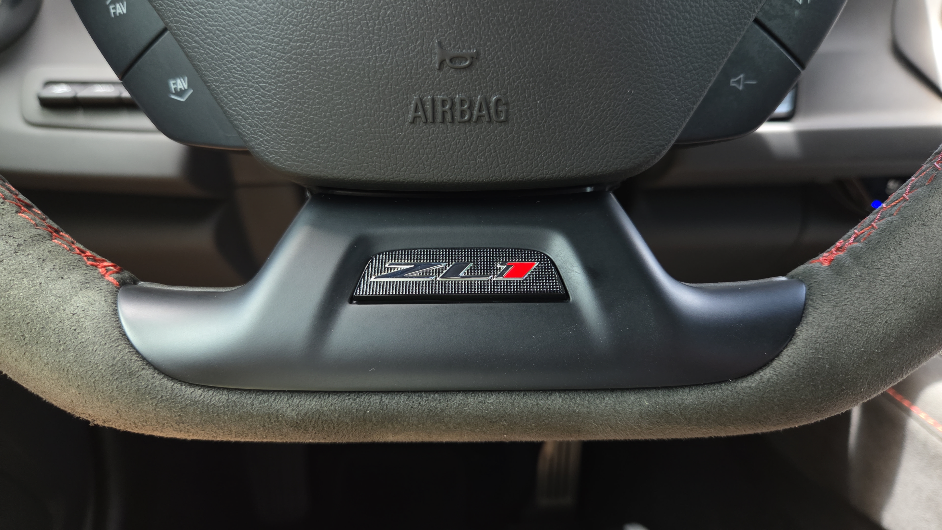Used 2023 Chevrolet Camaro ZL1 RWD image 33