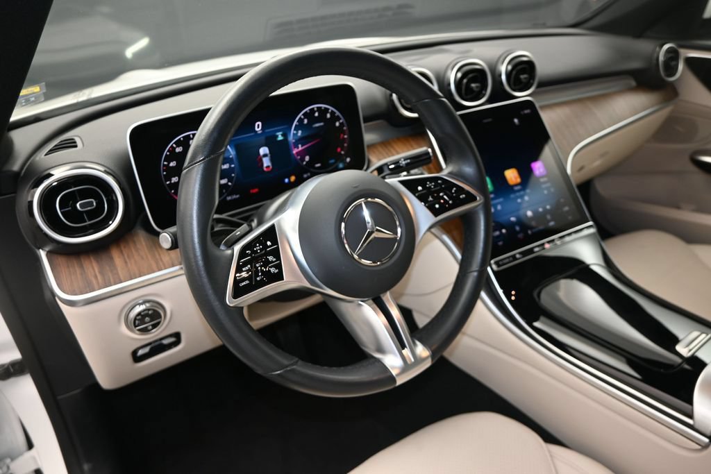 Used 2025 Mercedes-Benz C 300 Sedan image 21