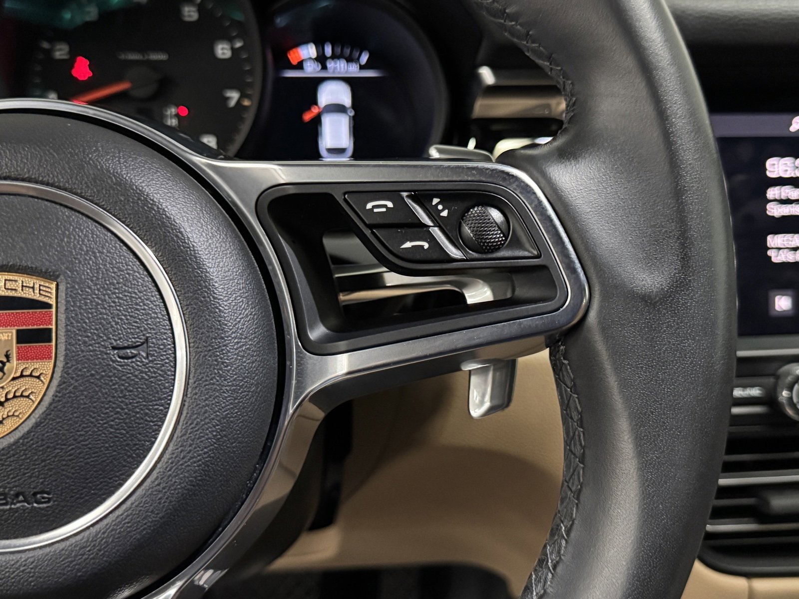 Used 2019 Porsche Macan Base image 29