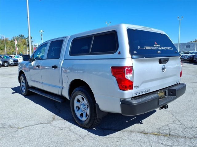 Used 2017 Nissan Titan S AWD/4WD image 7