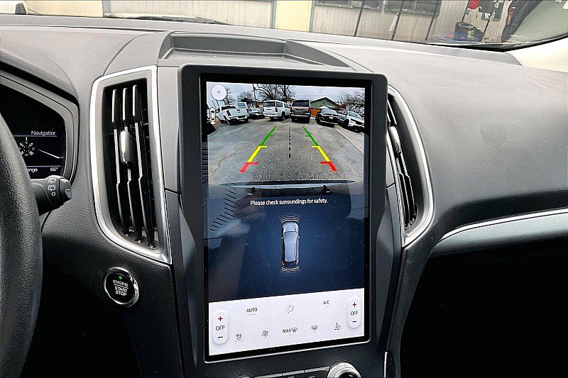 Used 2022 Ford Edge Titanium w/ Equipment Group 301A image 21