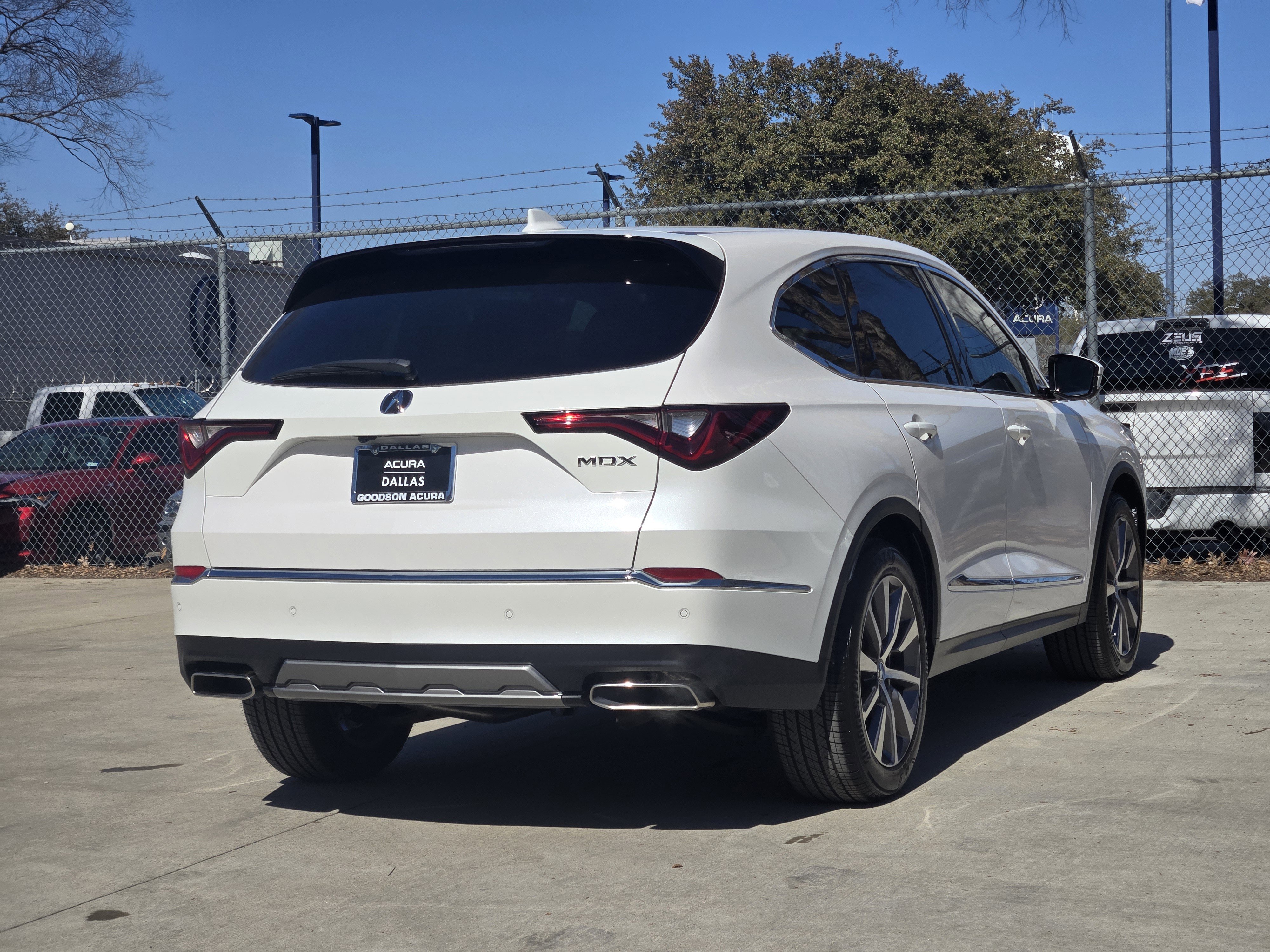 Certified 2025 Acura MDX w/ Technology Package image 6
