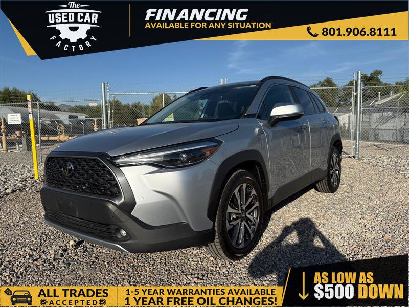 Used 2022 Toyota Corolla Cross XLE image 1