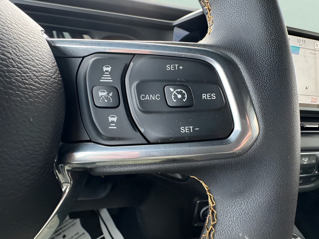 Used 2024 Jeep Wrangler High Altitude AWD/4WD image 21
