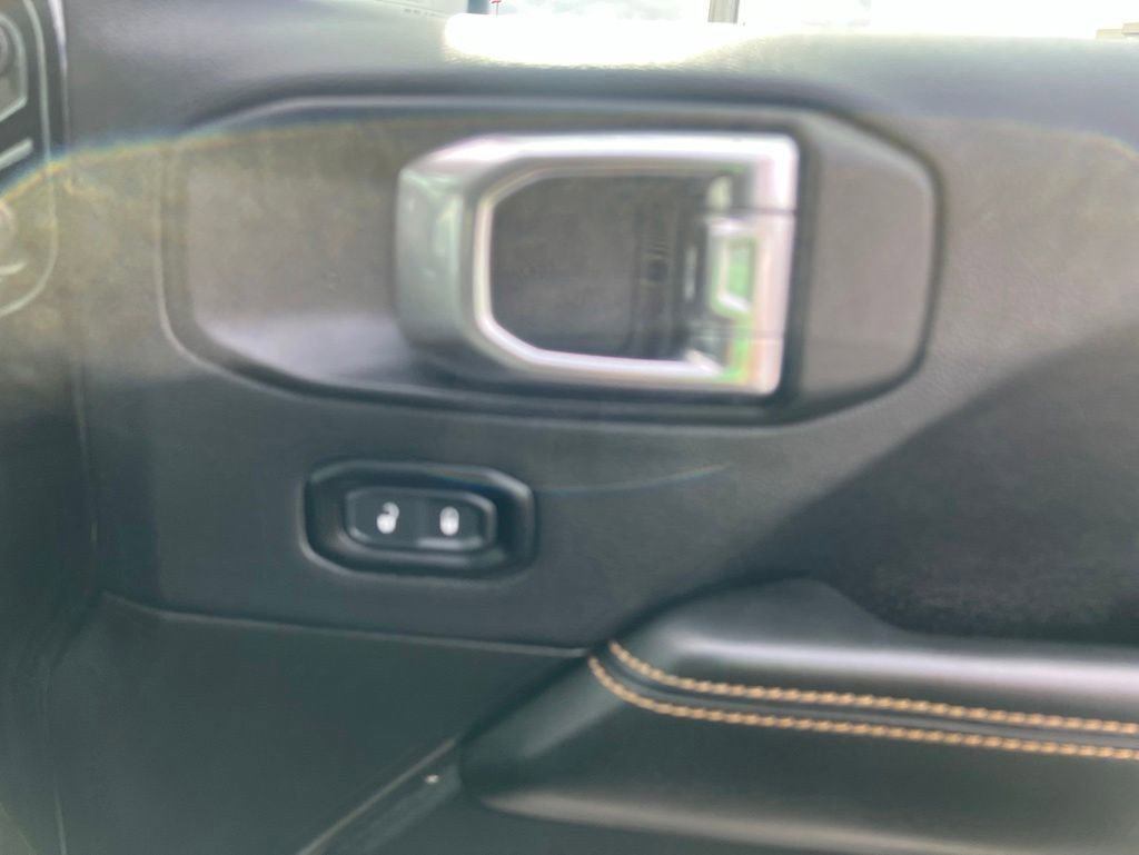 Used 2025 Jeep Wrangler Backcountry 4xe AWD/4WD image 38