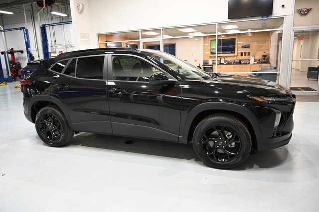 New 2026 Chevrolet Trax LT w/ Driver Confidence Package image 4