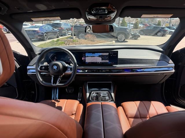 Used 2023 BMW 760i xDrive AWD/4WD image 49