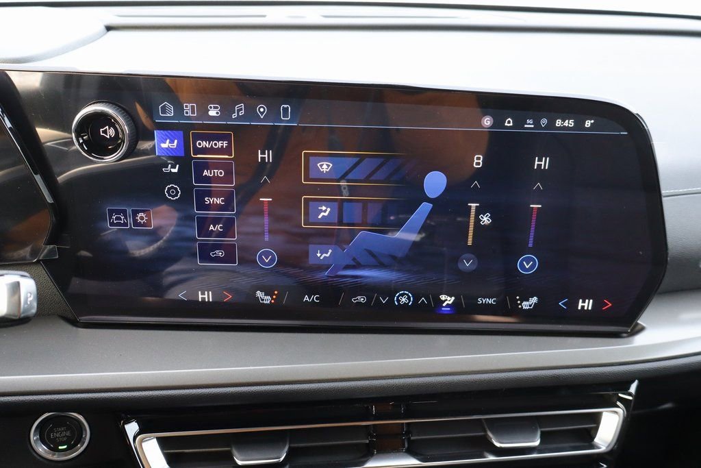 New 2026 Chevrolet Traverse LT w/ Sun and Wheel Package image 13