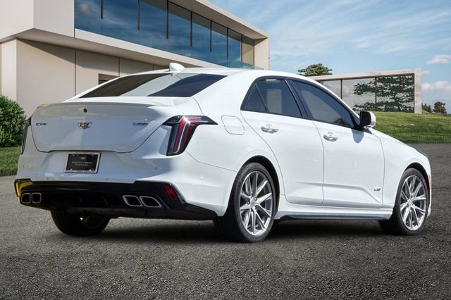 Used 2020 Cadillac CT4 V image 4