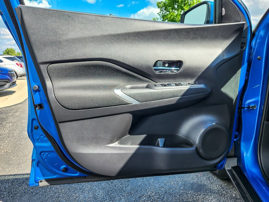 Used 2024 Nissan Kicks SV w/ Exterior Package FWD image 15