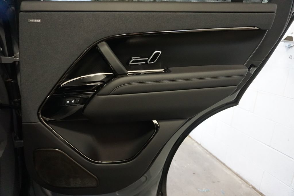 New 2025 Land Rover Range Rover Sport SV Edition Two image 25