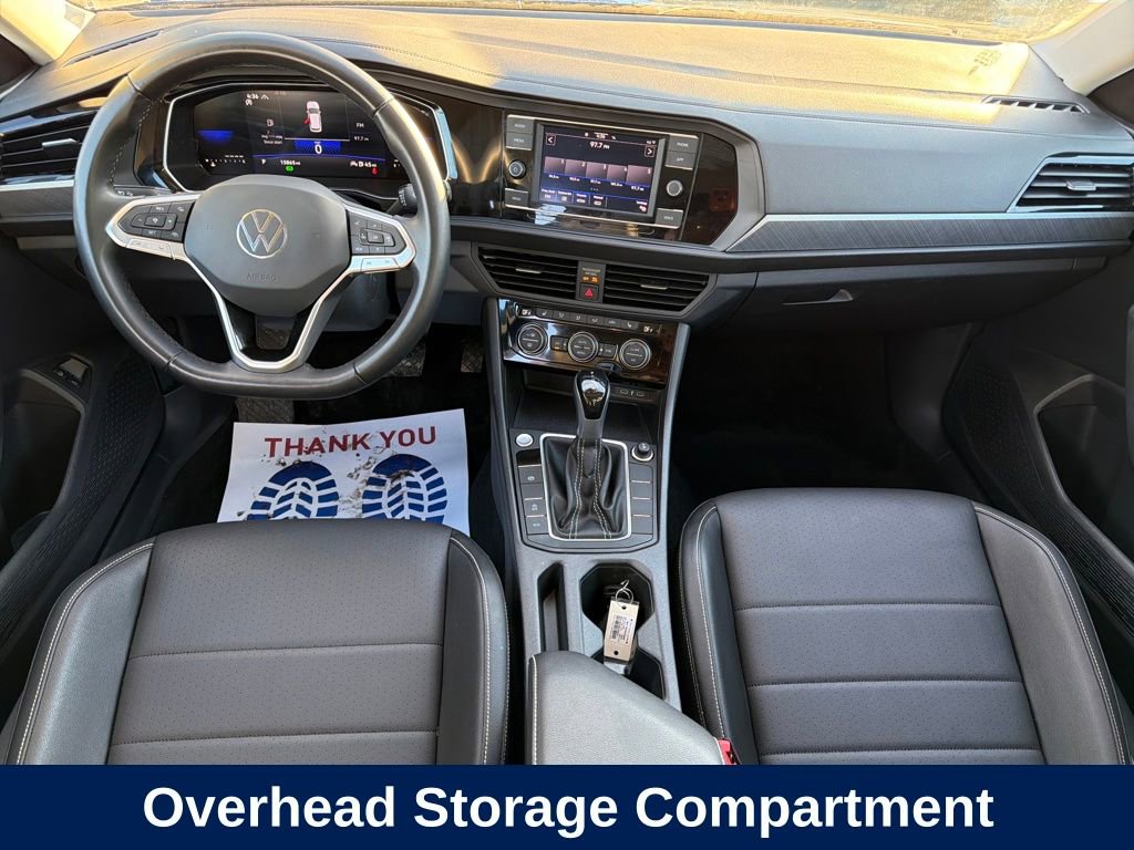 Used 2023 Volkswagen Jetta SE w/ Panoramic Sunroof Package image 15
