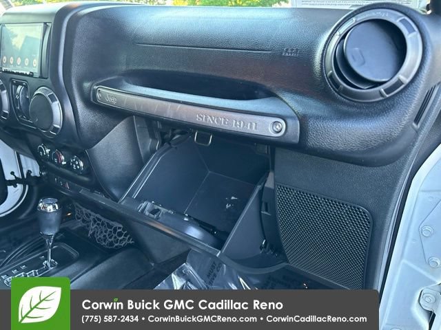 Used 2018 Jeep Wrangler Unlimited Sport S AWD/4WD image 38