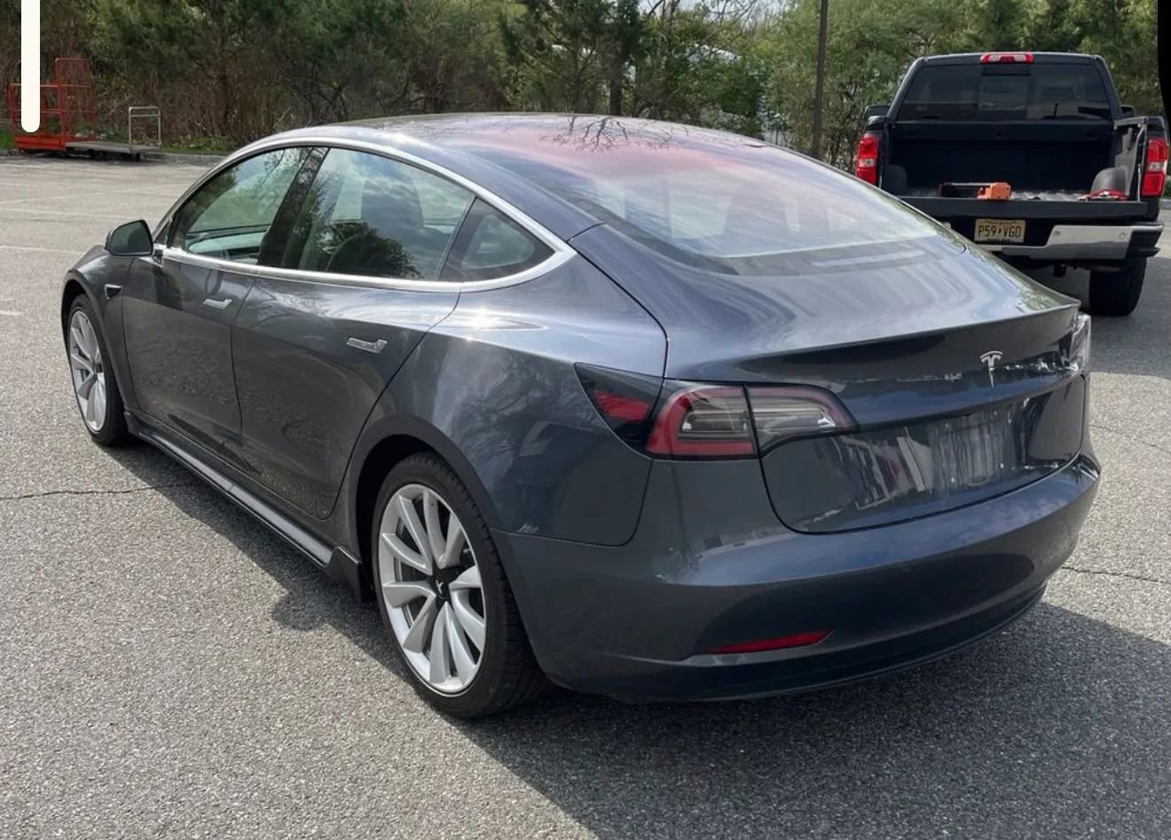 Used 2018 Tesla Model 3 Long Range RWD image 2
