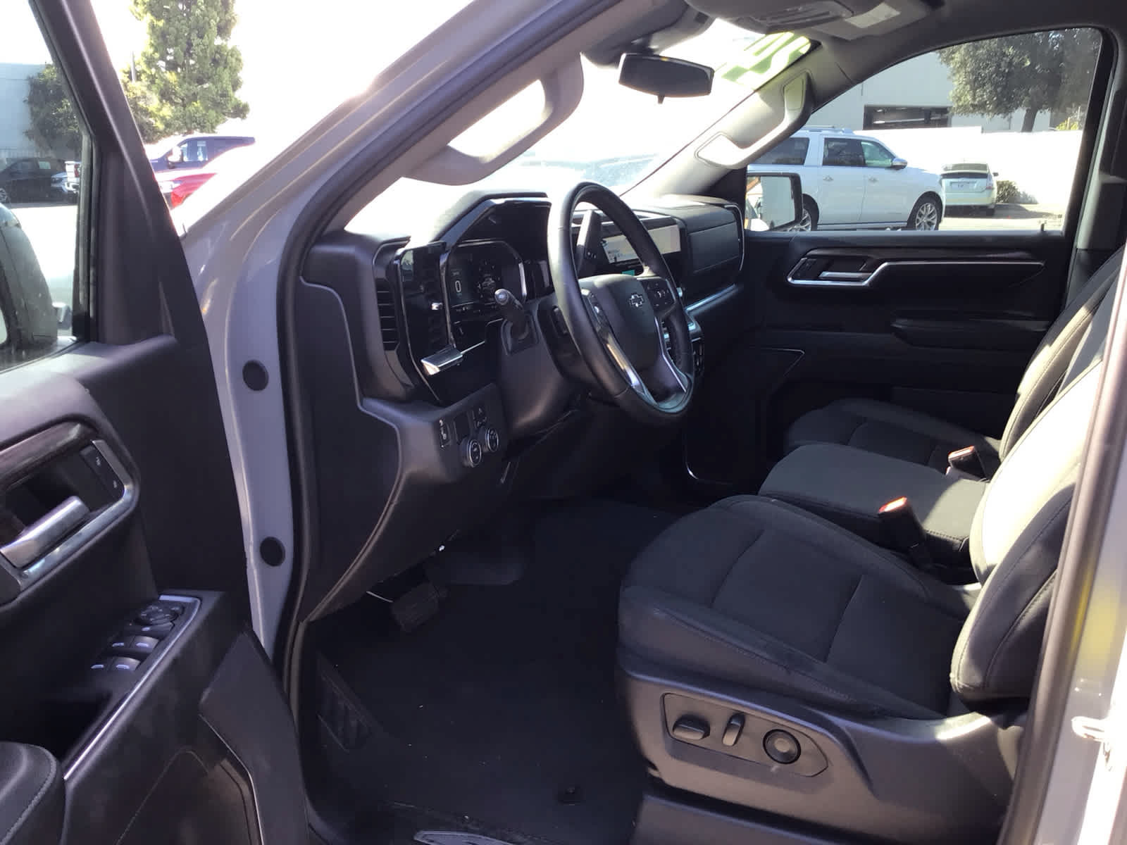 Used 2024 Chevrolet Silverado 1500 RST RWD image 5