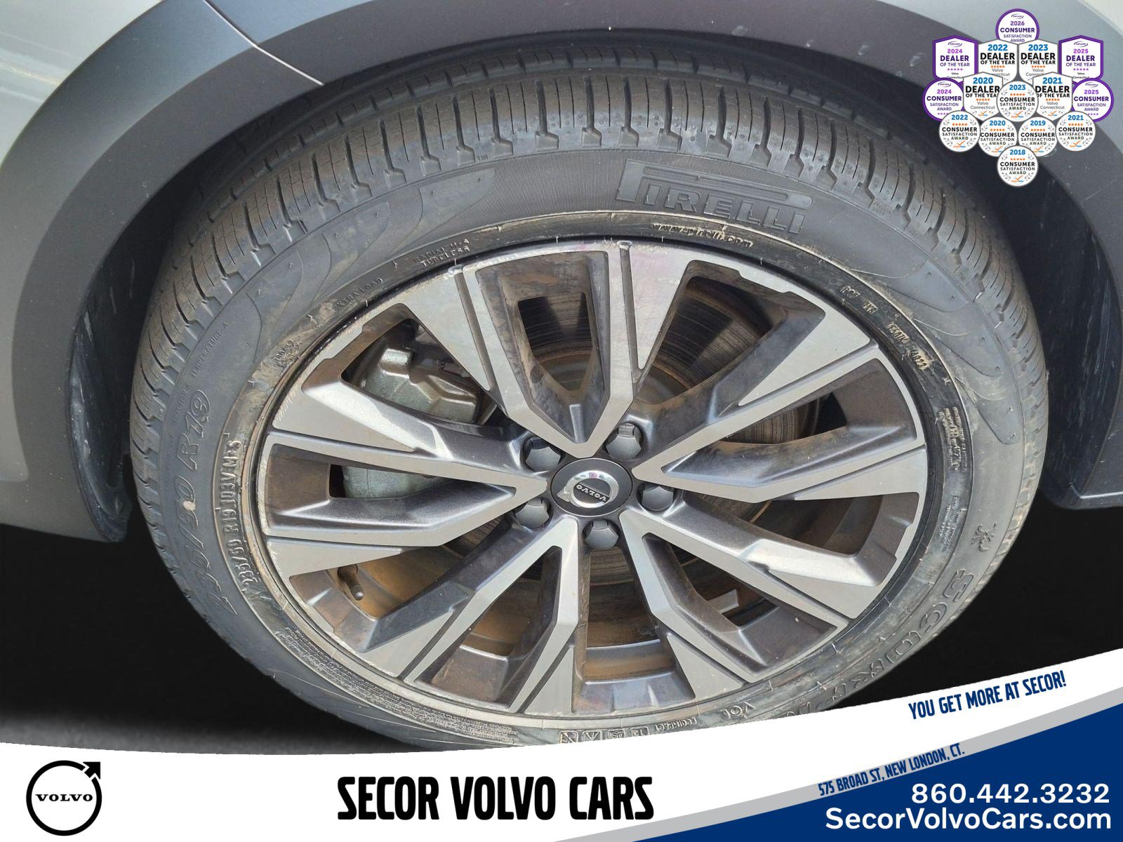 Used 2025 Volvo V90 B6 Cross Country Plus AWD/4WD image 31