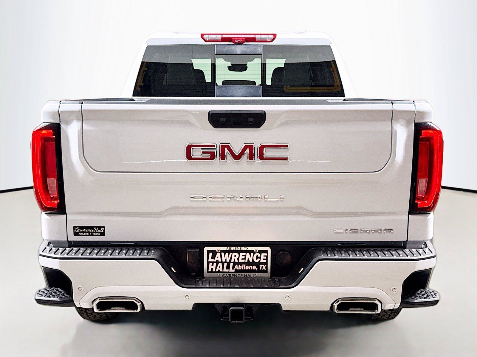 Used 2026 GMC Sierra 1500 Denali w/ Technology Package AWD/4WD image 4