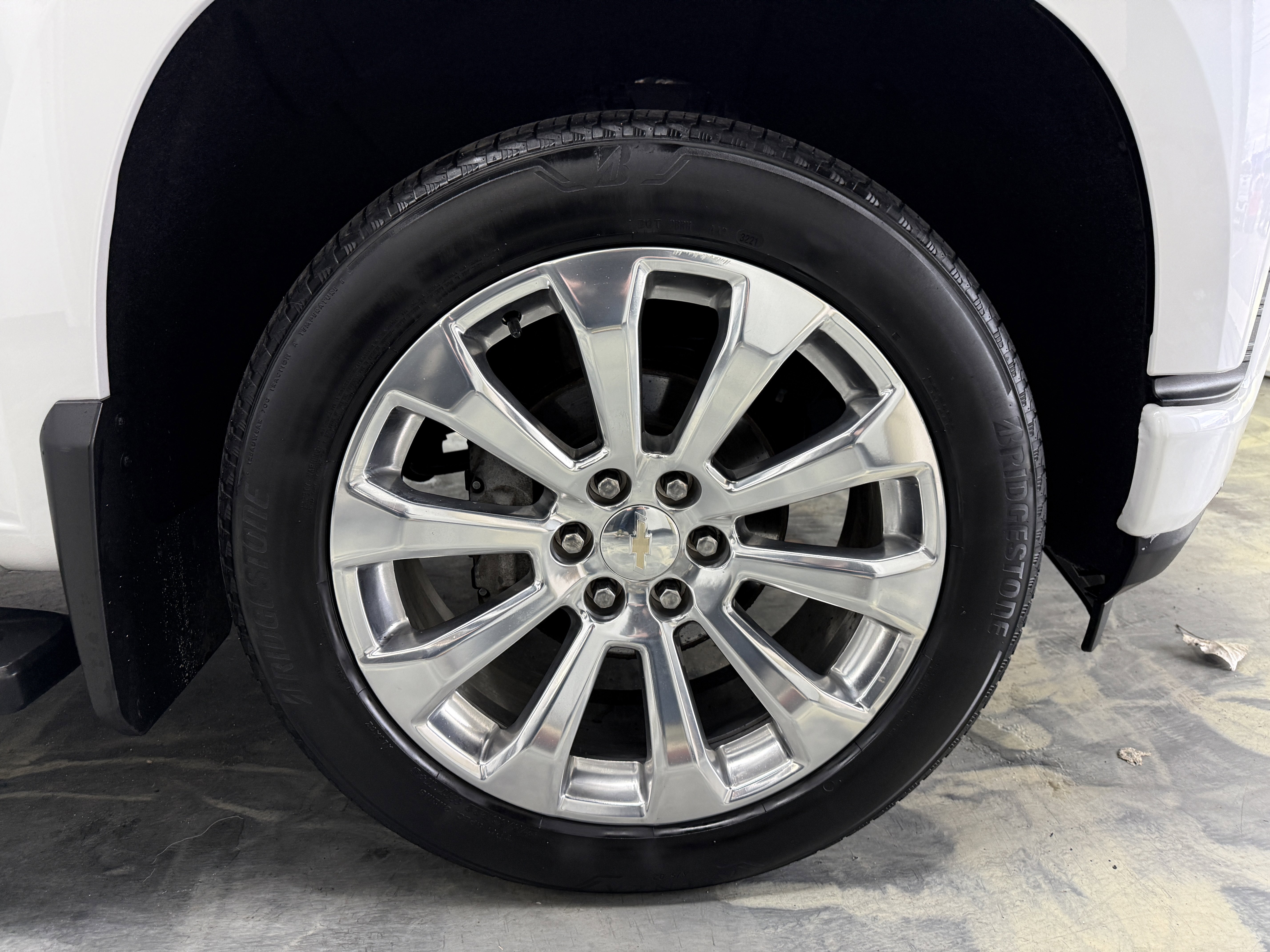 Used 2022 Chevrolet Silverado 1500 High Country w/ Technology Package image 37