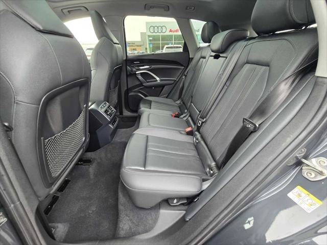 Used 2025 Audi Q5 Prestige AWD/4WD image 16
