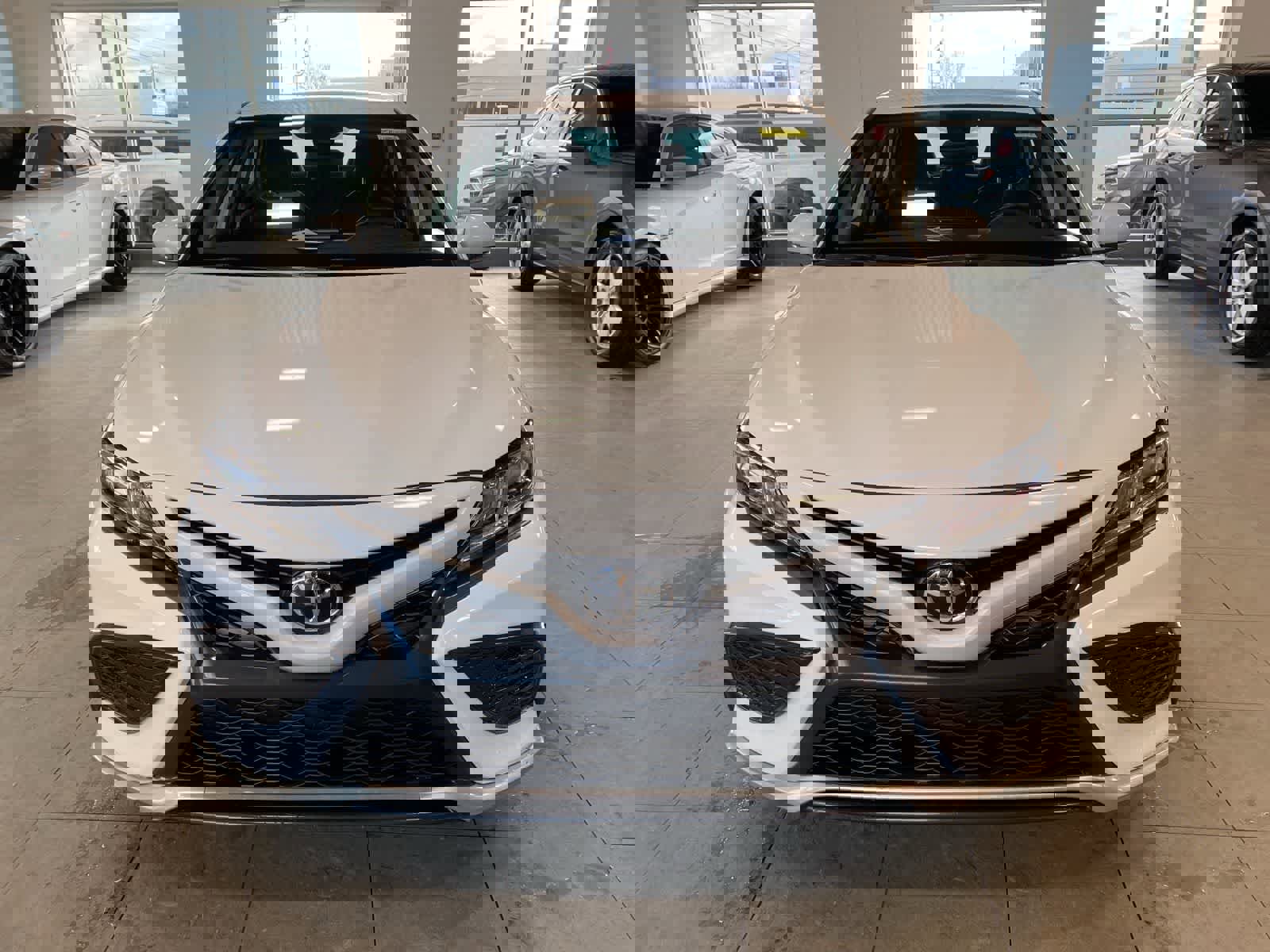 Used 2024 Toyota Camry SE FWD image 8