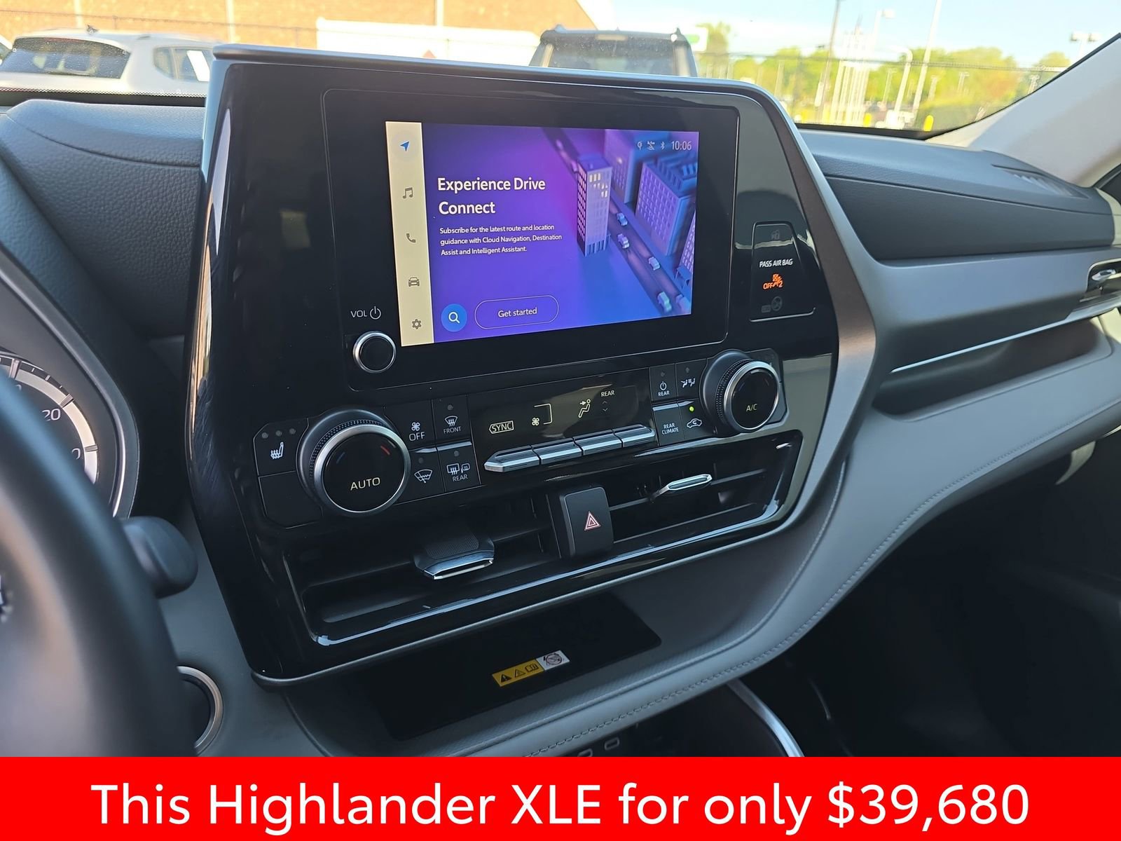 Used 2024 Toyota Highlander XLE image 28