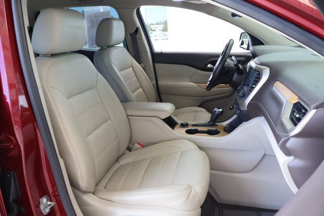 Used 2018 GMC Acadia Denali w/ Technology Package FWD image 22