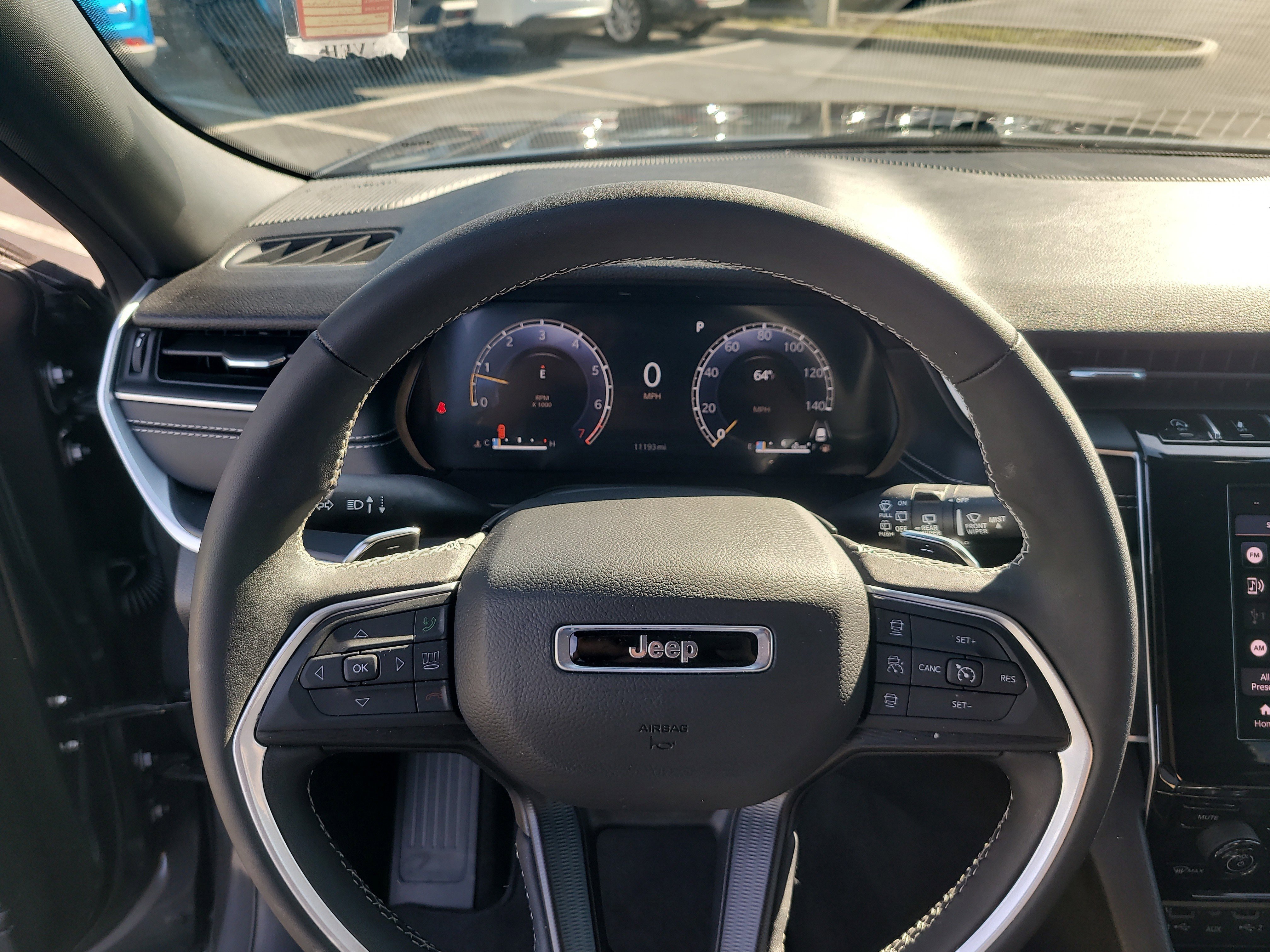 Used 2025 Jeep Grand Cherokee Laredo w/ MOPAR Finishing Package image 25