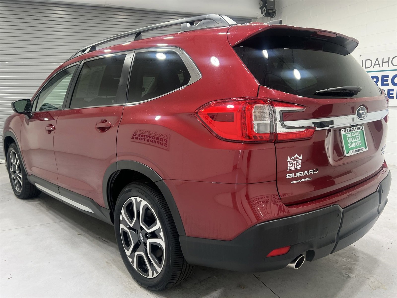 Used 2024 Subaru Ascent Limited w/ Technology Package image 6