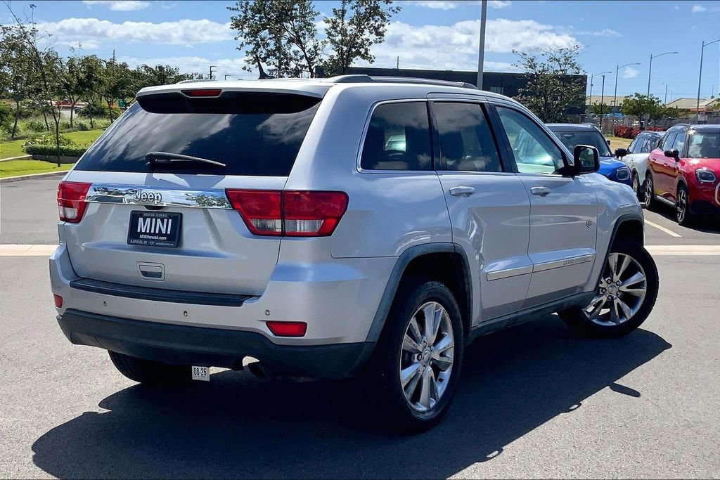Used 2011 Jeep Grand Cherokee 70th Anniversary RWD image 10