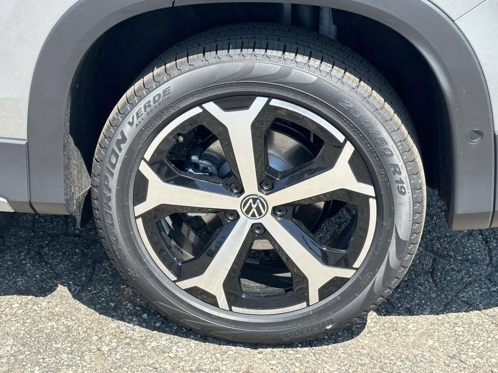 New 2026 Volkswagen Tiguan SE AWD/4WD image 8