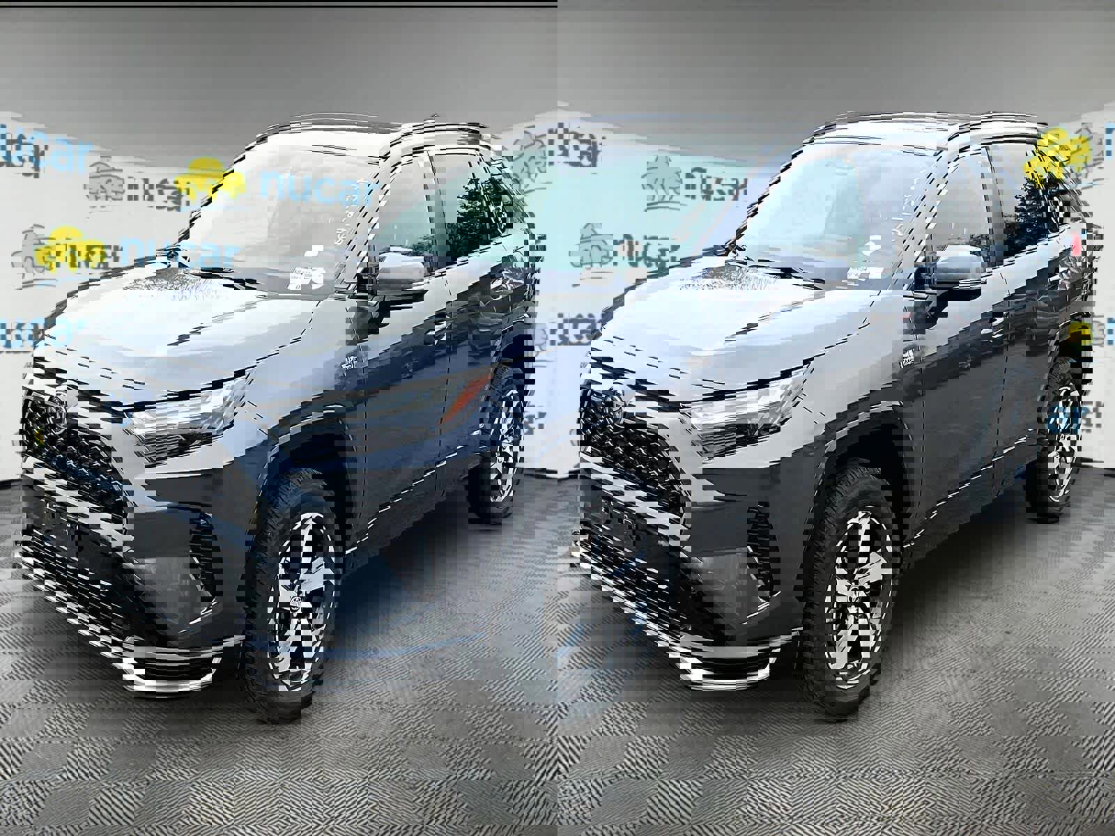 Used 2023 Toyota RAV4 SE w/ Weather & Moonroof Package AWD/4WD image 2