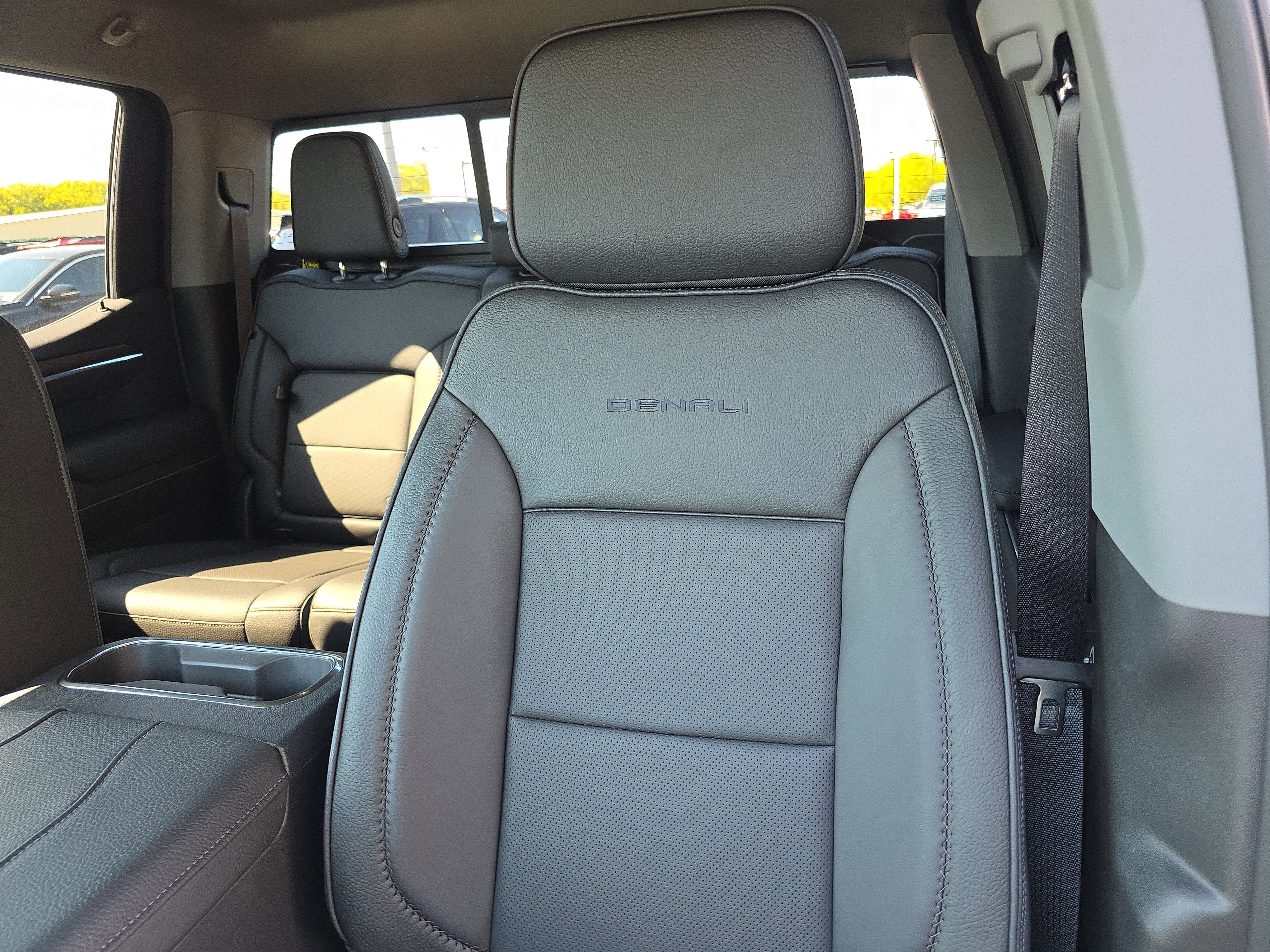 New 2026 GMC Sierra 1500 Denali w/ Technology Package image 17