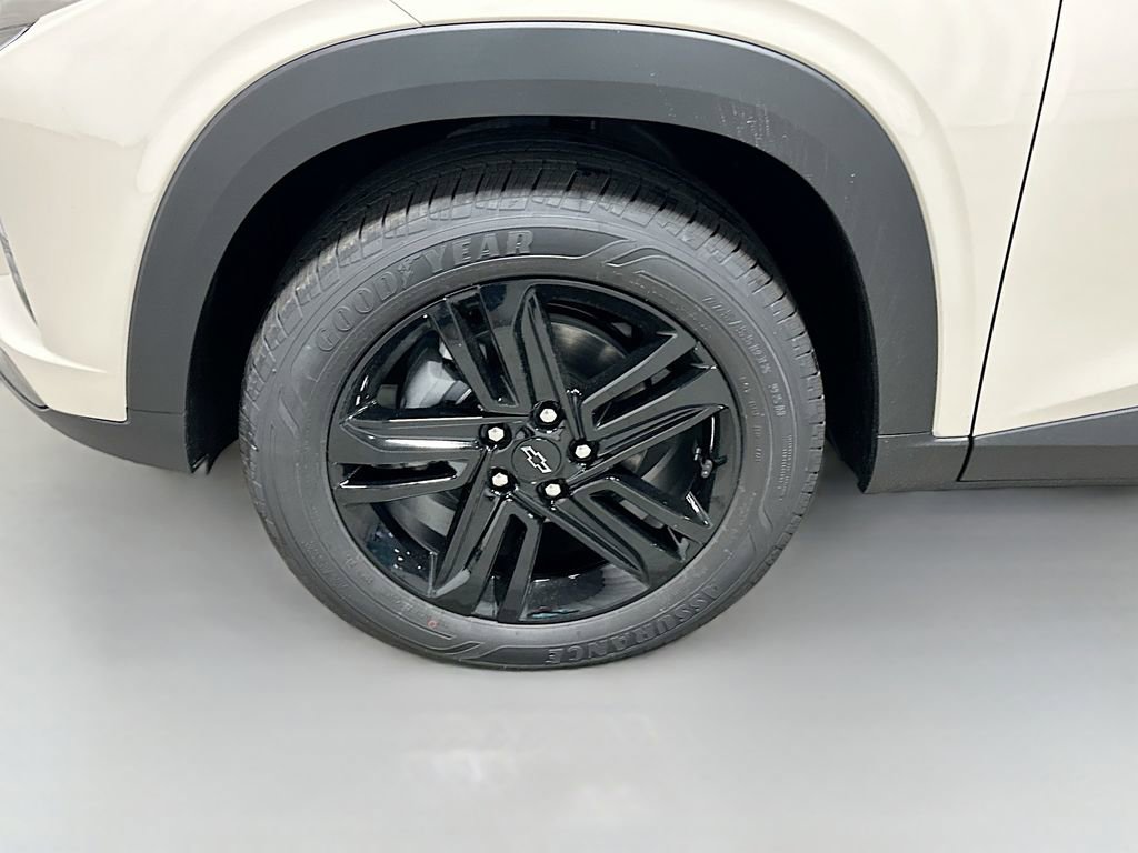 New 2026 Chevrolet Trax ACTIV FWD image 32
