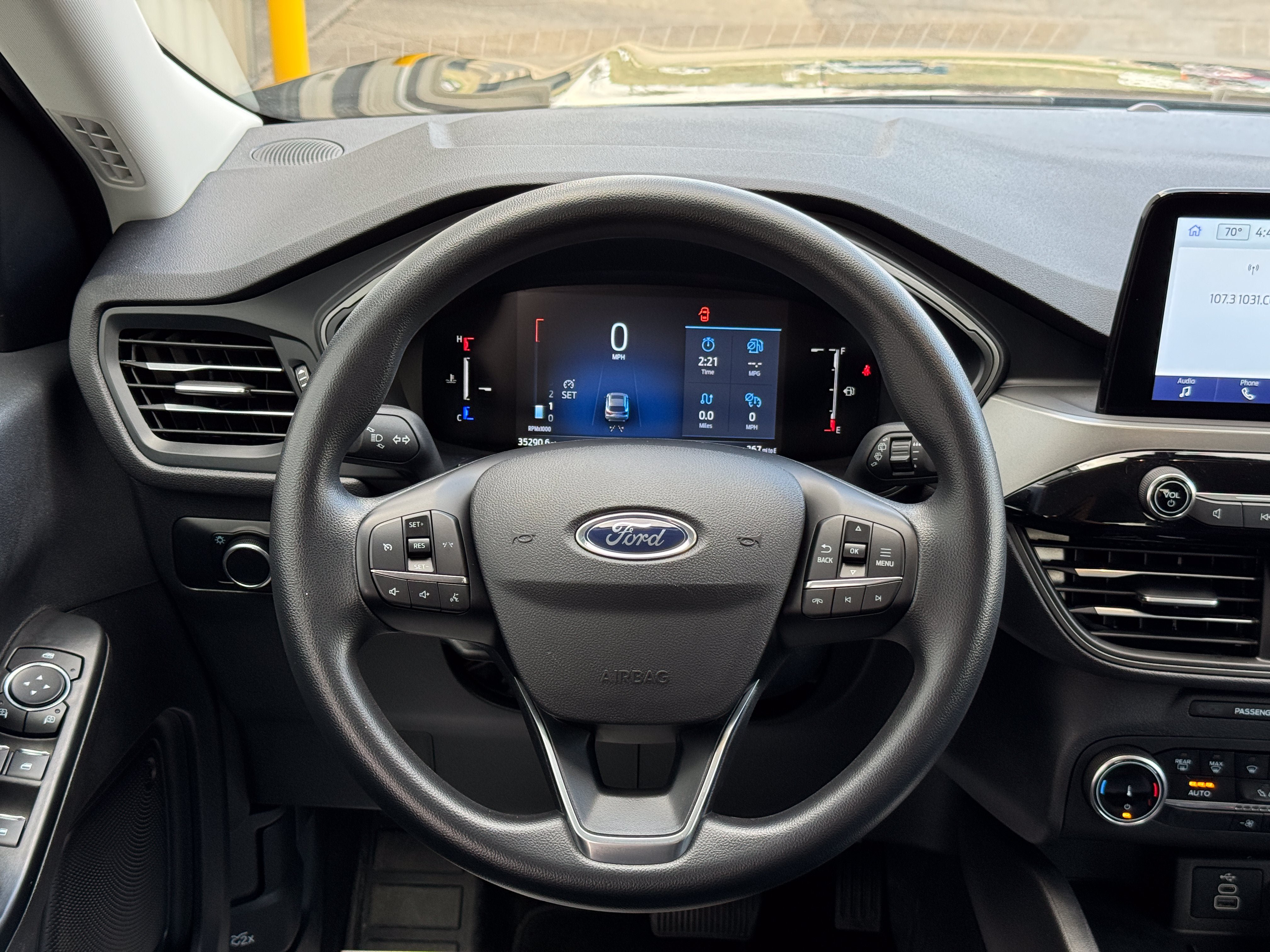 Used 2025 Ford Escape Active AWD/4WD image 10