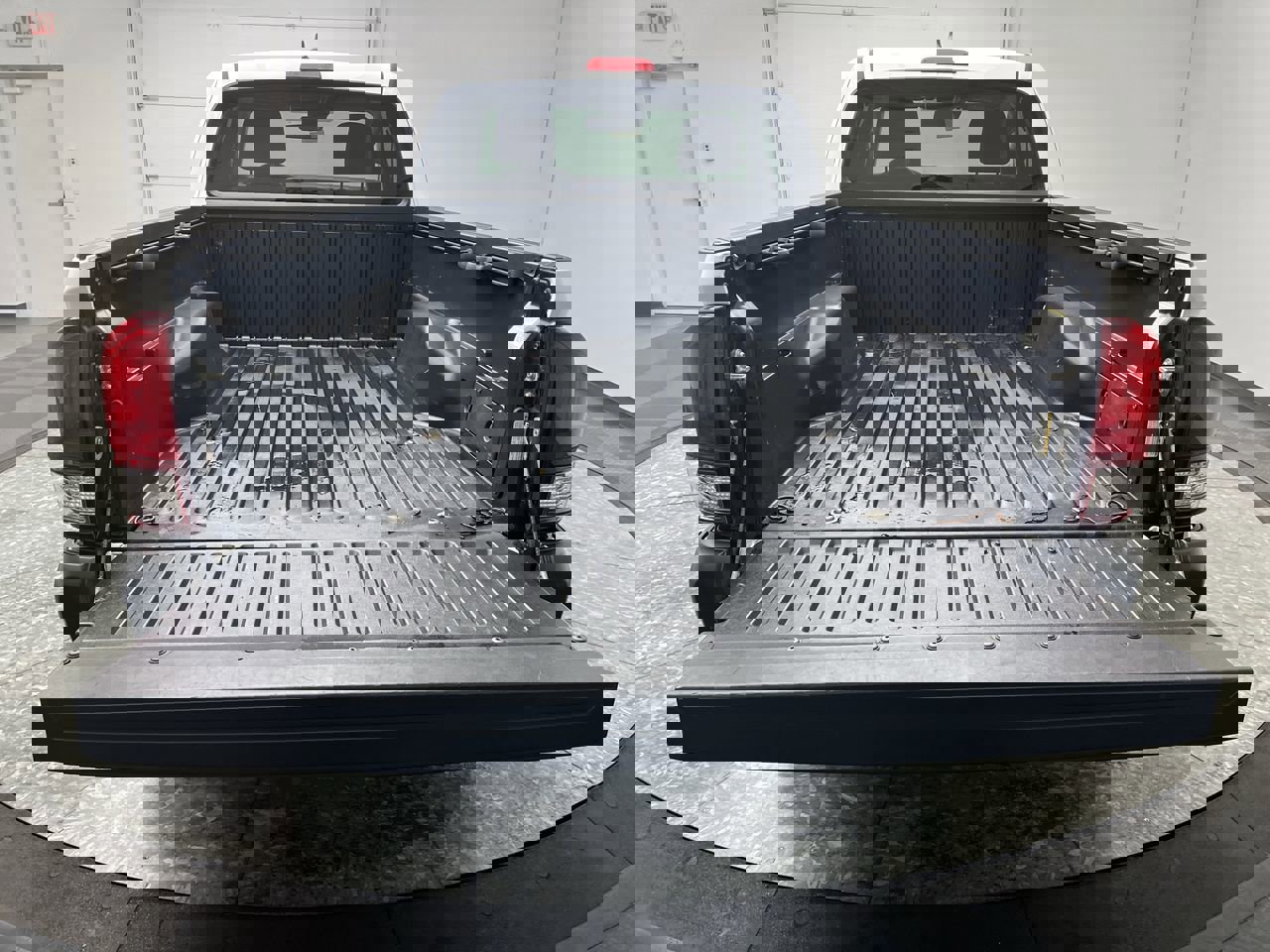 Used 2019 Toyota Tacoma SR5 image 22