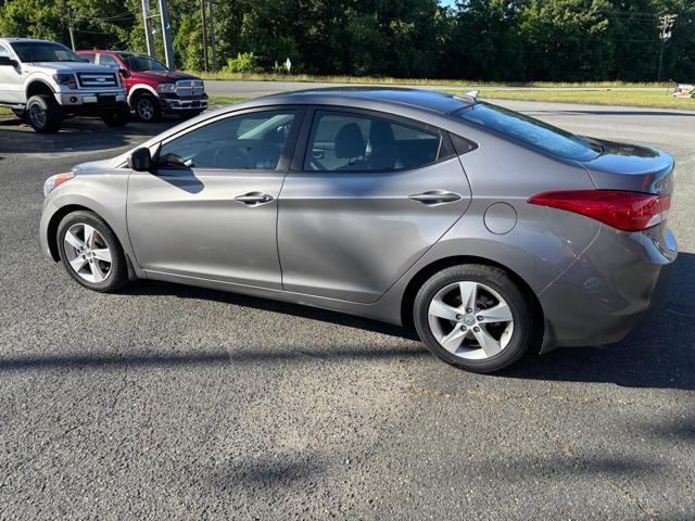 Used 2013 Hyundai Elantra GLS w/ Preferred Pkg FWD image 25
