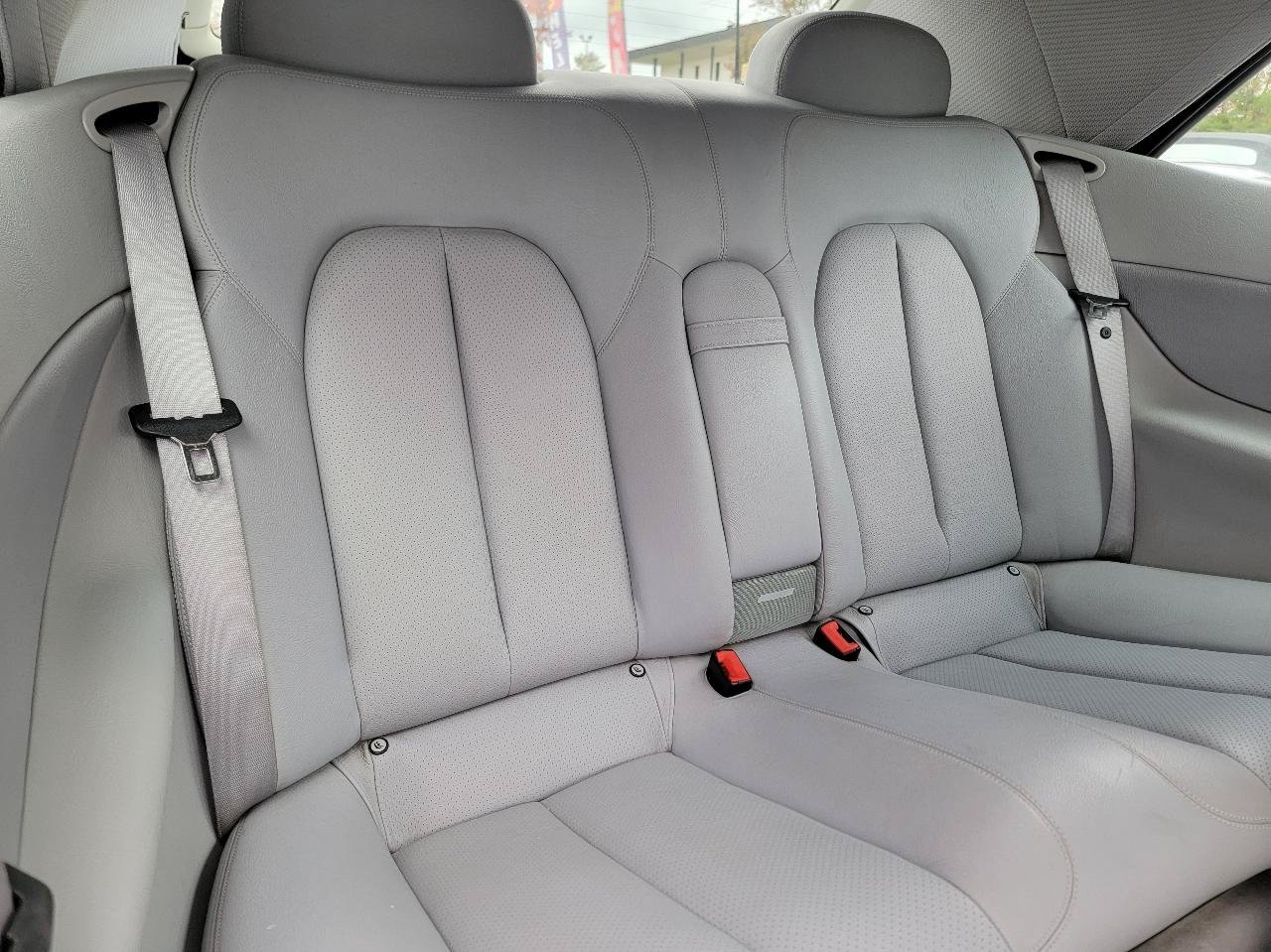 Used 2003 Mercedes-Benz CLK 320 Cabriolet image 22