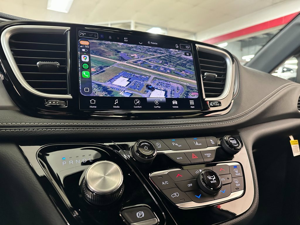 New 2026 Chrysler Pacifica Select w/ S Appearance Package image 26