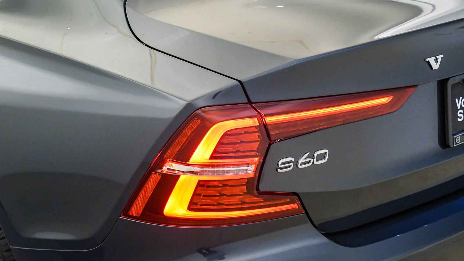 Certified 2023 Volvo S60 B5 Ultimate w/ Climate Package FWD image 12