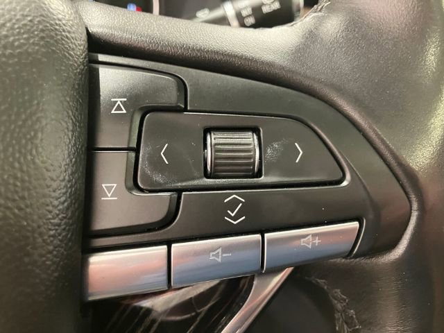 Used 2023 Cadillac XT6 Premium Luxury image 32