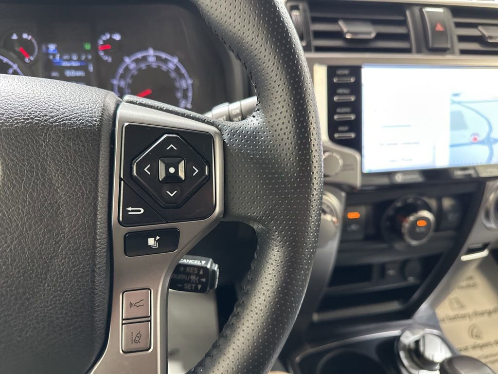 Used 2023 Toyota 4Runner SR5 AWD/4WD image 30