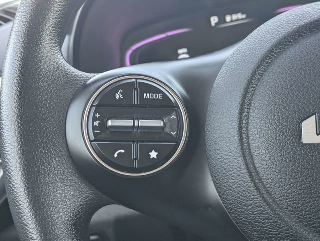 Used 2025 Kia Soul LX image 23
