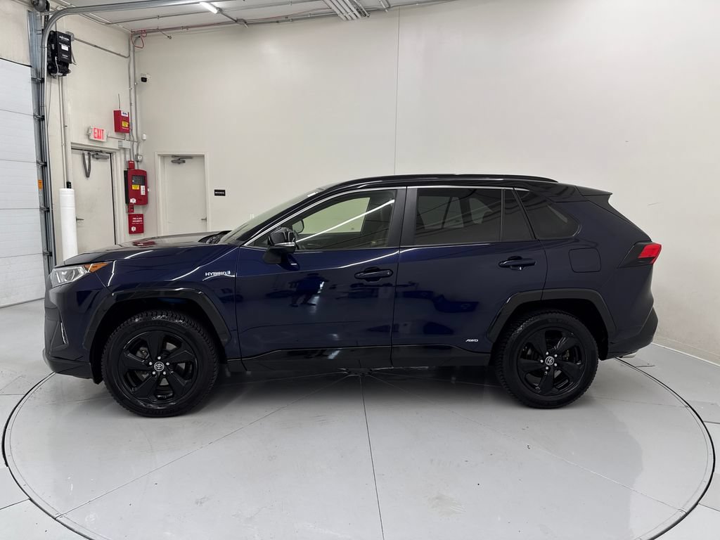 Used 2019 Toyota RAV4 XSE w/ XSE Weather Package AWD/4WD image 3