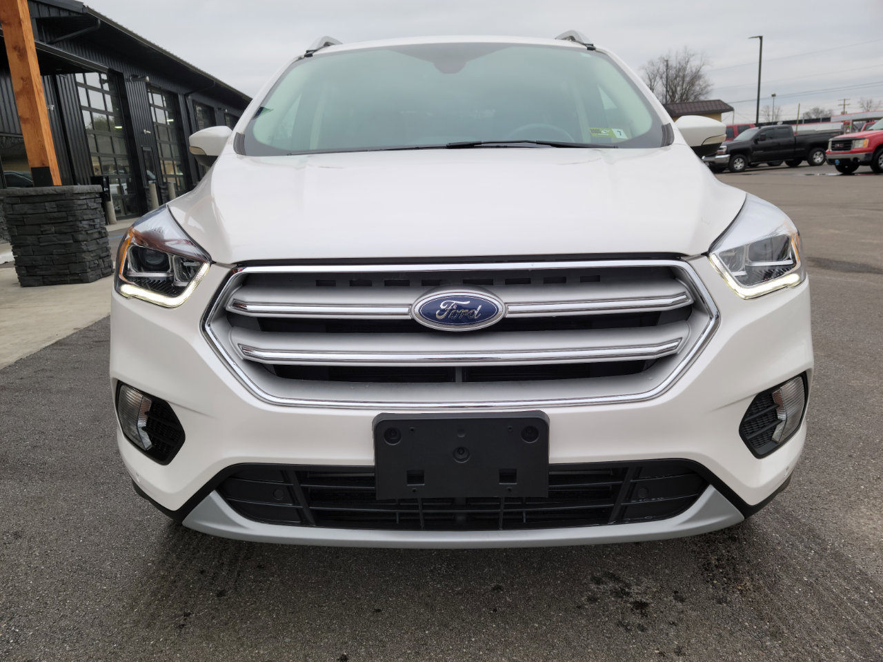 Used 2018 Ford Escape Titanium image 2