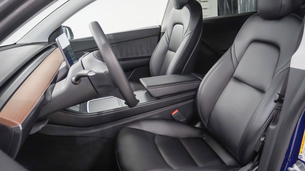 Used 2022 Tesla Model Y Performance image 5